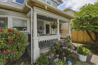 308 High St, Oregon City, OR 97045 - Photo 2