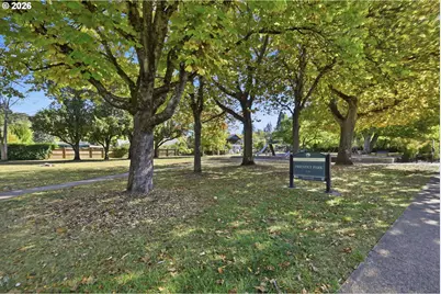 W 25th Avenue, Eugene, OR 97405 - Photo 10
