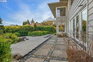 1205 SW Myrtle Dr, Portland, OR 97201 - Photo 38