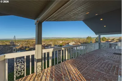 226 Balm Ave, Milton-Freewater, OR 97862 - Photo 6