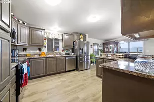 1889 NE 2nd Pl, Hermiston, OR 97838 - Photo 10