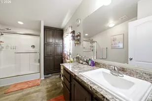 1889 NE 2nd Pl, Hermiston, OR 97838 - Photo 20