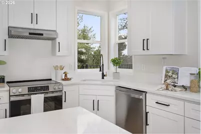 5407 Bay Creek Dr, Lake Oswego, OR 97035 - Photo 10