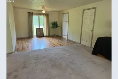 219 Federal Ln, Eugene, OR 97404 - Photo 4