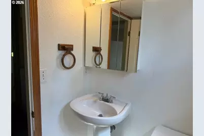 219 Federal Ln, Eugene, OR 97404 - Photo 24