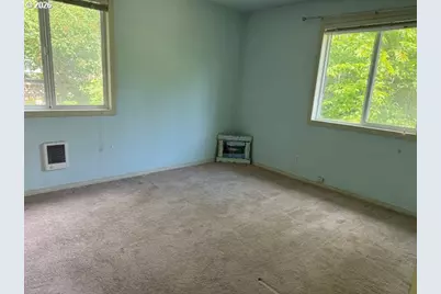 219 Federal Ln, Eugene, OR 97404 - Photo 14