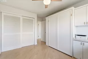 2211 SW Park Pl, Portland, OR 97205 - Photo 24