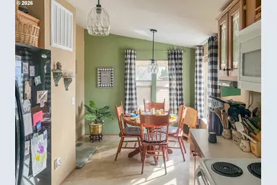 155 Bobwhite St, Roseburg, OR 97471 - Photo 8