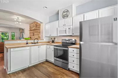14198 SW Barrows Rd #3, Portland, OR 97223 - Photo 12