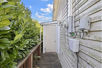 1946 16th St, North Bend, OR 97459 - Photo 32