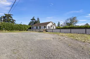 1946 16th St, North Bend, OR 97459 - Photo 6
