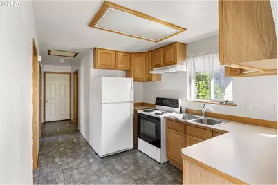 1946 16th St, North Bend, OR 97459 - Photo 20