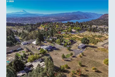 1195 NW Baker Dr, White Salmon, WA 98672 - Photo 16