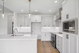 88105 Wymore Ln, Veneta, OR 97487 - Photo 12