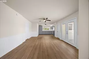 181 Oak Hollow Ln, Riddle, OR 97469 - Photo 2