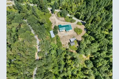 181 Oak Hollow Ln, Riddle, OR 97469 - Photo 22