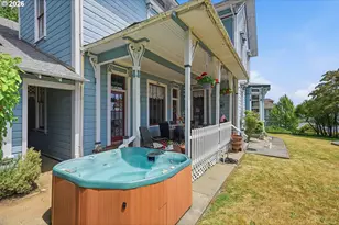 687 N 3rd St, Coos Bay, OR 97420 - Photo 38