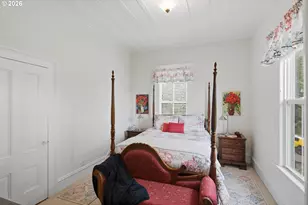 687 N 3rd St, Coos Bay, OR 97420 - Photo 24