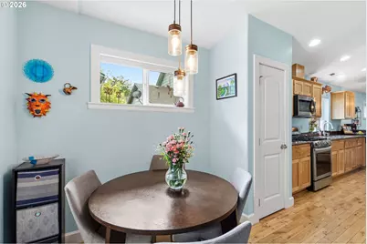 904 Highland St, Ridgefield, WA 98642 - Photo 8