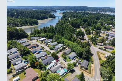 63451 Capitol Dr, Coos Bay, OR 97420 - Photo 2