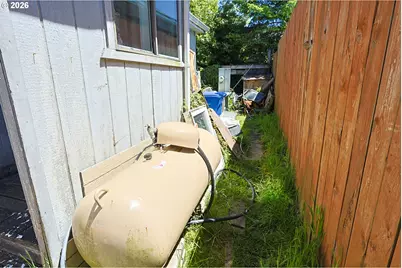 63451 Capitol Dr, Coos Bay, OR 97420 - Photo 12