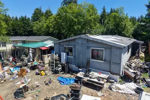 63451 Capitol Dr, Coos Bay, OR 97420 - Photo 6