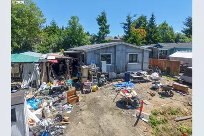 63451 Capitol Dr, Coos Bay, OR 97420 - Photo 18