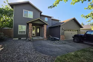 926 Falcon Ct, Lebanon, OR 97355 - Photo 1