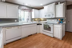 926 Falcon Ct, Lebanon, OR 97355 - Photo 16