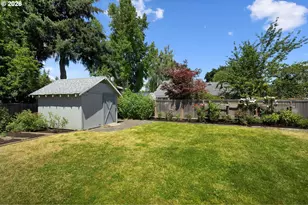 5749 NE Harvest St, Hillsboro, OR 97124 - Photo 36