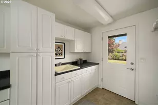 5749 NE Harvest St, Hillsboro, OR 97124 - Photo 20