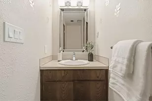 17941 Meadowlark Ln, Lake Oswego, OR 97034 - Photo 10