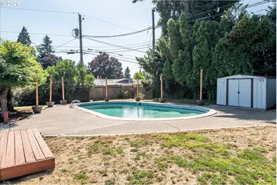 2230 Azure St, Eugene, OR 97401 - Photo 32