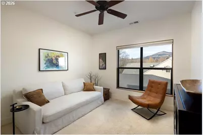 570 Toms Dr, Hood River, OR 97031 - Photo 34