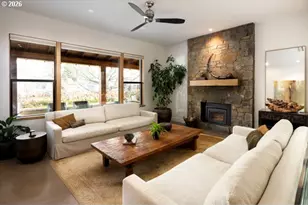 570 Toms Dr, Hood River, OR 97031 - Photo 10