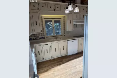 681 College St, Milton-Freewater, OR 97862 - Photo 8