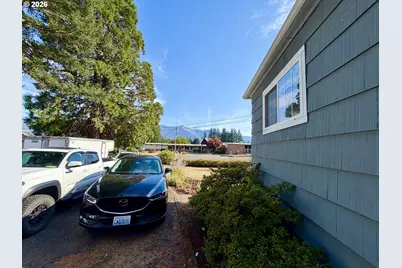 389 NW Gropper Rd, Stevenson, WA 98648 - Photo 6