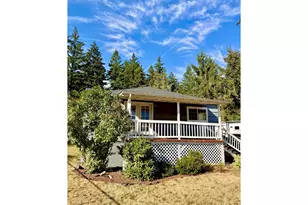 389 NW Gropper Rd, Stevenson, WA 98648 - Photo 2