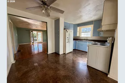 389 NW Gropper Rd, Stevenson, WA 98648 - Photo 10