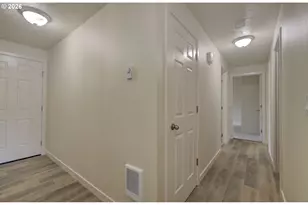 4216 NE 45th Ave, Vancouver, WA 98661 - Photo 8