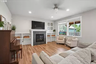 896 SE 43rd Ave, Hillsboro, OR 97123 - Photo 4