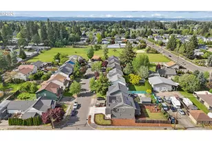 896 SE 43rd Ave, Hillsboro, OR 97123 - Photo 32