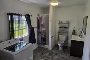 2137 Castle Ave, Roseburg, OR 97471 - Photo 12