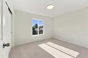 970 SW 26th St, Troutdale, OR 97060 - Photo 24