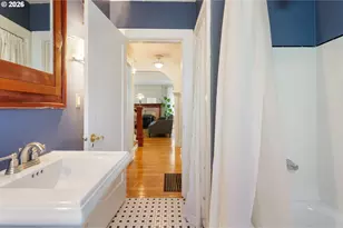 7633 N Albina Ave, Portland, OR 97217 - Photo 22