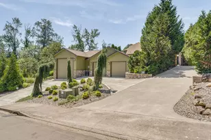 1503 N 4th Ct, Washougal, WA 98671 - Photo 2