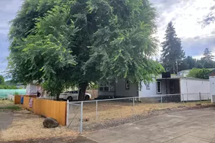 425 Birch St, Yoncalla, OR 97499 - Photo 4