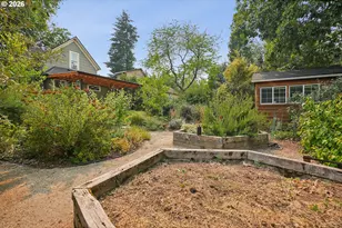 1905 SE Harold St, Portland, OR 97202 - Photo 38