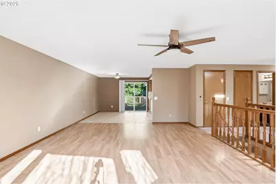 3325 SE Maple Ct, Hillsboro, OR 97123 - Photo 8