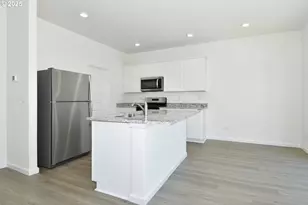 3905 SW Duniway Ln, Gresham, OR 97080 - Photo 8